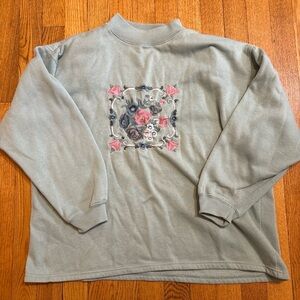 Westport Embroidered Floral Crewneck Size Medium
